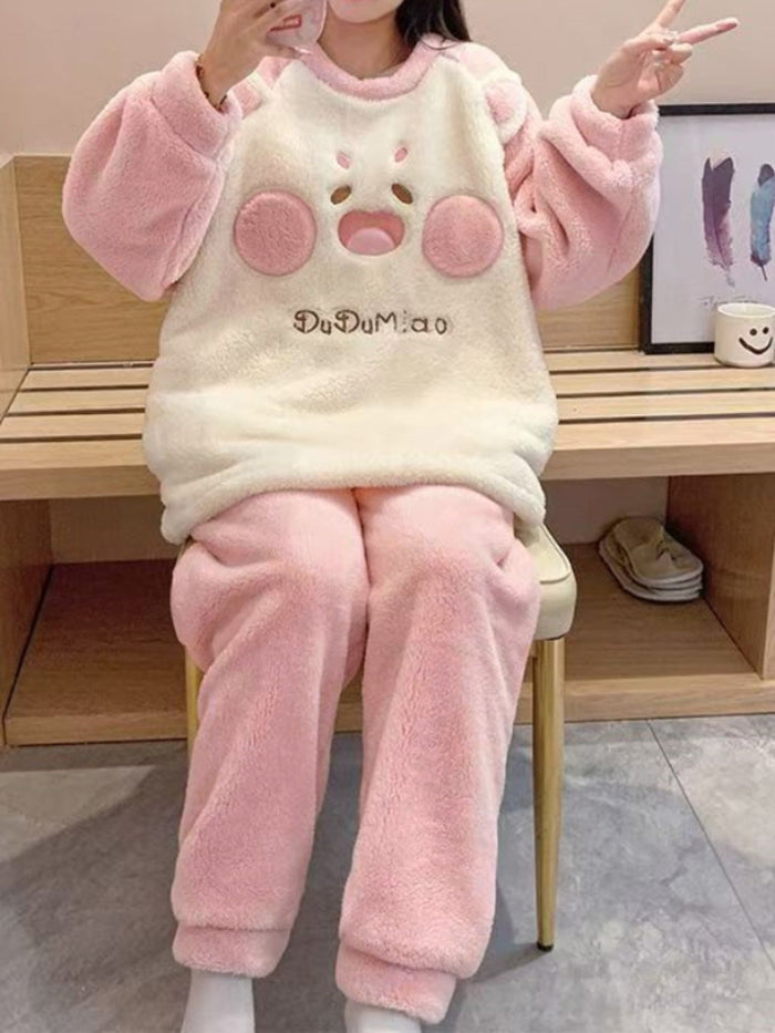 Plus Size Cartoon Print Fleece Pyjama Set – detail 2