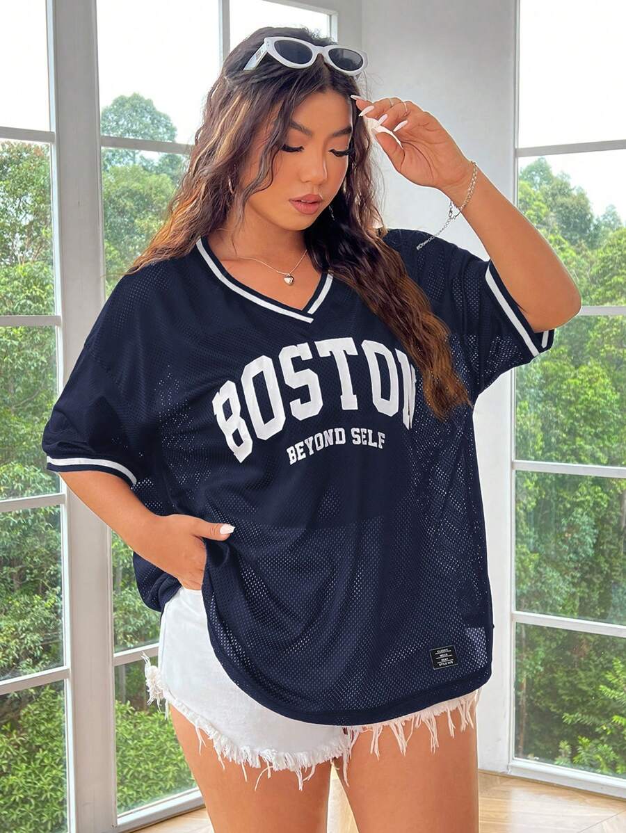 Plus Size Oversized V-Neck Lace Top – image 47