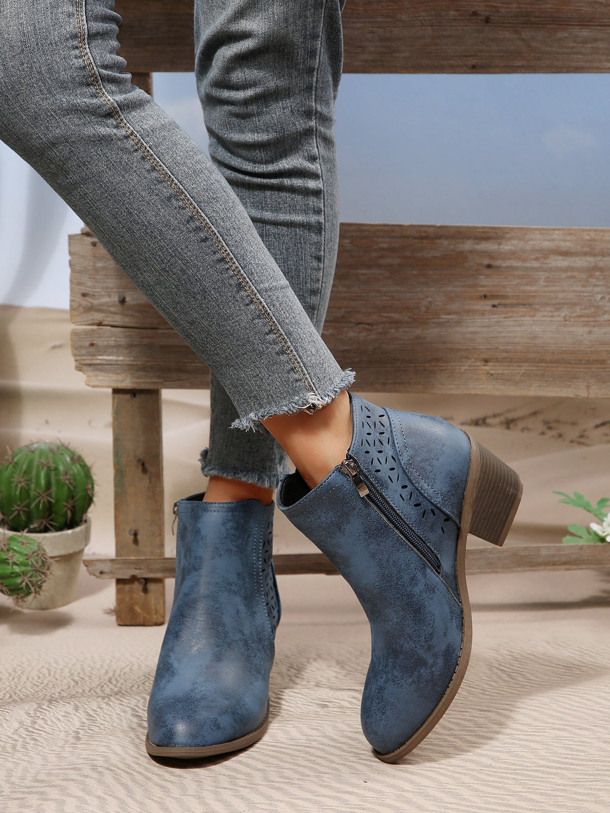 Women's Wide Fit Laser-Cut Block Heel Boots – image 28